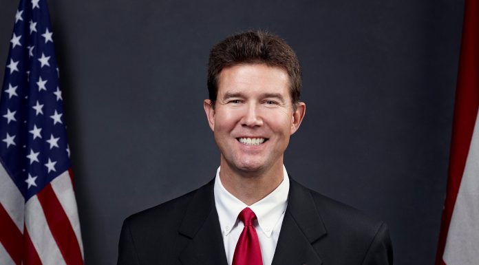 Op-Ed ‘President Biden should make up his mind’