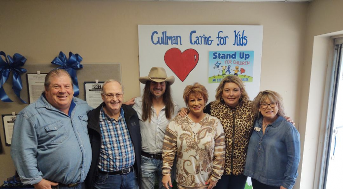 Darren Knight and friends visit Cullman Caring for Kids