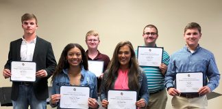 Dripping Springs Daughters of the American Revolution (DAR) honors good citizens