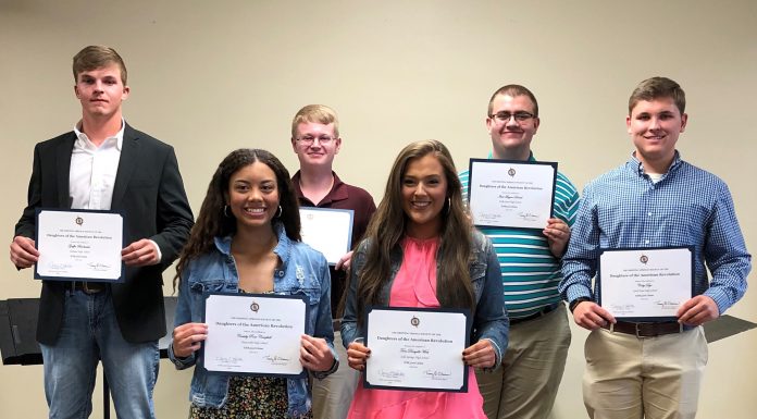 Dripping Springs Daughters of the American Revolution (DAR) honors good citizens