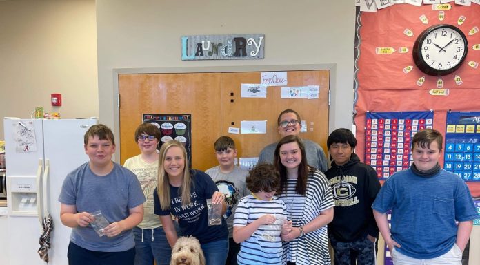 From beaded bracelets to Disney: Cullman special education students learn new skills while fundraising