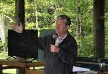 Dr. Bill Deutsch speaks at Agriplex’s Lunch and Learn