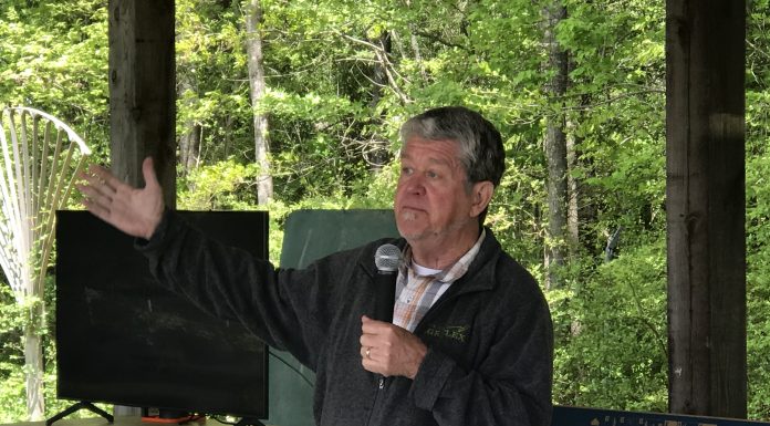 Dr. Bill Deutsch speaks at Agriplex’s Lunch and Learn