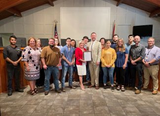 Oneonta Mayor Richard Phillips signs proclamation, recognizing Wallace State during Community College Month