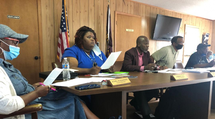 Colony Town Council nears budget completion, names library board