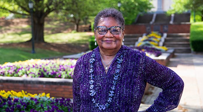 78-year-old earns college degree after decades of pursuing her dream