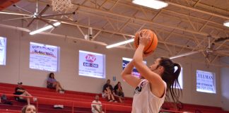 PREP BASKETBALL: Raiders, Lady Raiders pick up summer wins at home