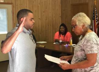 Colony hires clerk, swears in new councilman, sets new meeting time