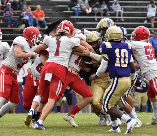 PREP FOOTBALL: Hanceville topples Vinemont 28-16 in season opener