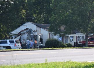 Tractor-trailer rig strikes house in Berlin