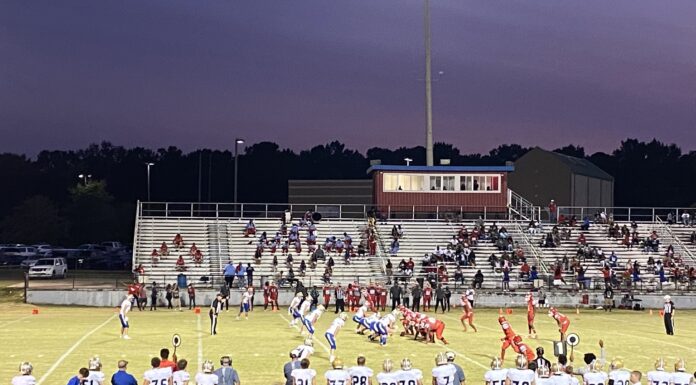 PREP FOOTBALL: Addison narrowly falls at Midfield 30-28