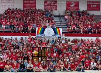 Cullman County and City School students honor former Vinemont teacher Savanna Davis Monday