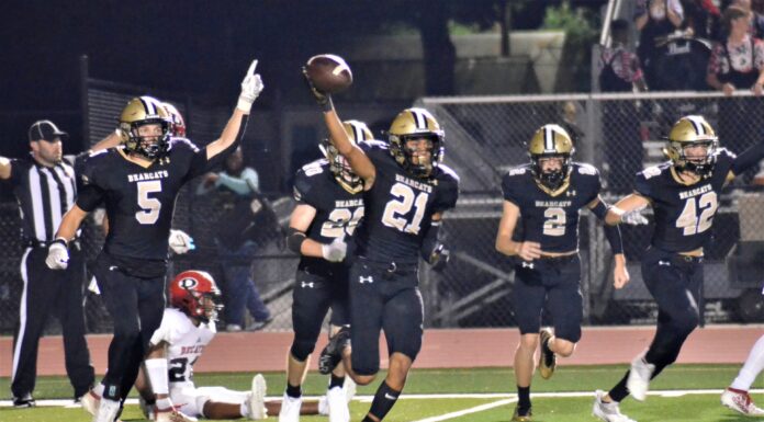 PREP FOOTBALL: Cullman edges Decatur at home 17-14