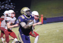PREP FOOTBALL: Hanceville finishes season with 24-6 win over Elkmont