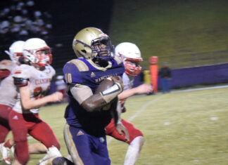 PREP FOOTBALL: Hanceville finishes season with 24-6 win over Elkmont