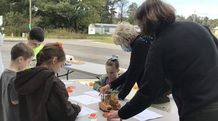 North Alabama Agriplex hosts some preschool pumpkin fun at the Guy Hunt Library