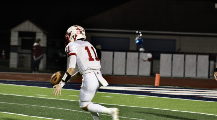 PREP FOOTBALL: Oneonta pulls away late to top Good Hope 37-19