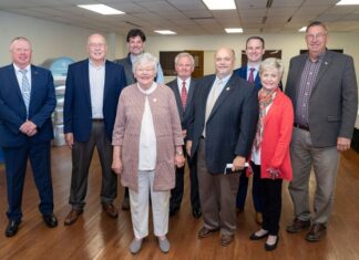 Governor Kay Ivey tours Cullman Homtex facility