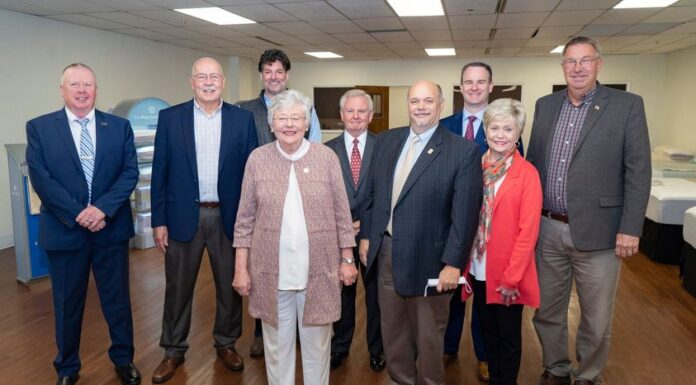 Governor Kay Ivey tours Cullman Homtex facility