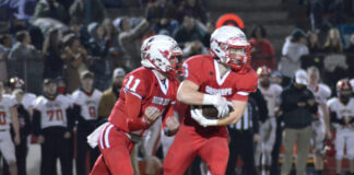 PREP FOOTBALL: Raiders score in final minute to top Central Florence 27-24