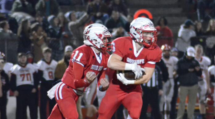 PREP FOOTBALL: Raiders score in final minute to top Central Florence 27-24