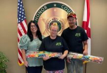 Local couple gathers Christmas toys for children in coordination with CCSO