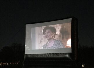 New Cullman drive-in theater debuts with classic Christmas films