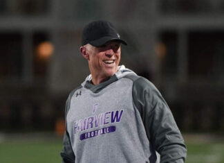 PREP FOOTBALL: Fairview’s Redding named 5A Coach of the Year