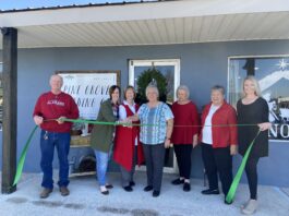 Holly Pond hosts ribbon cutting for new Pine Grove Trading Co. location