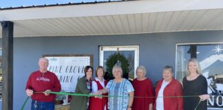 Holly Pond hosts ribbon cutting for new Pine Grove Trading Co. location