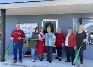 Holly Pond hosts ribbon cutting for new Pine Grove Trading Co. location
