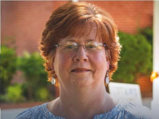 Literacy Coordinator Reginnia Roat retires from the Link after 10 years of service