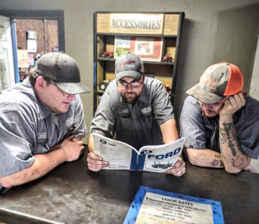 Hard at work: Blue collar Alabama in photographs