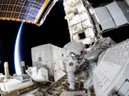NASA to air briefing, spacewalks to upgrade space station