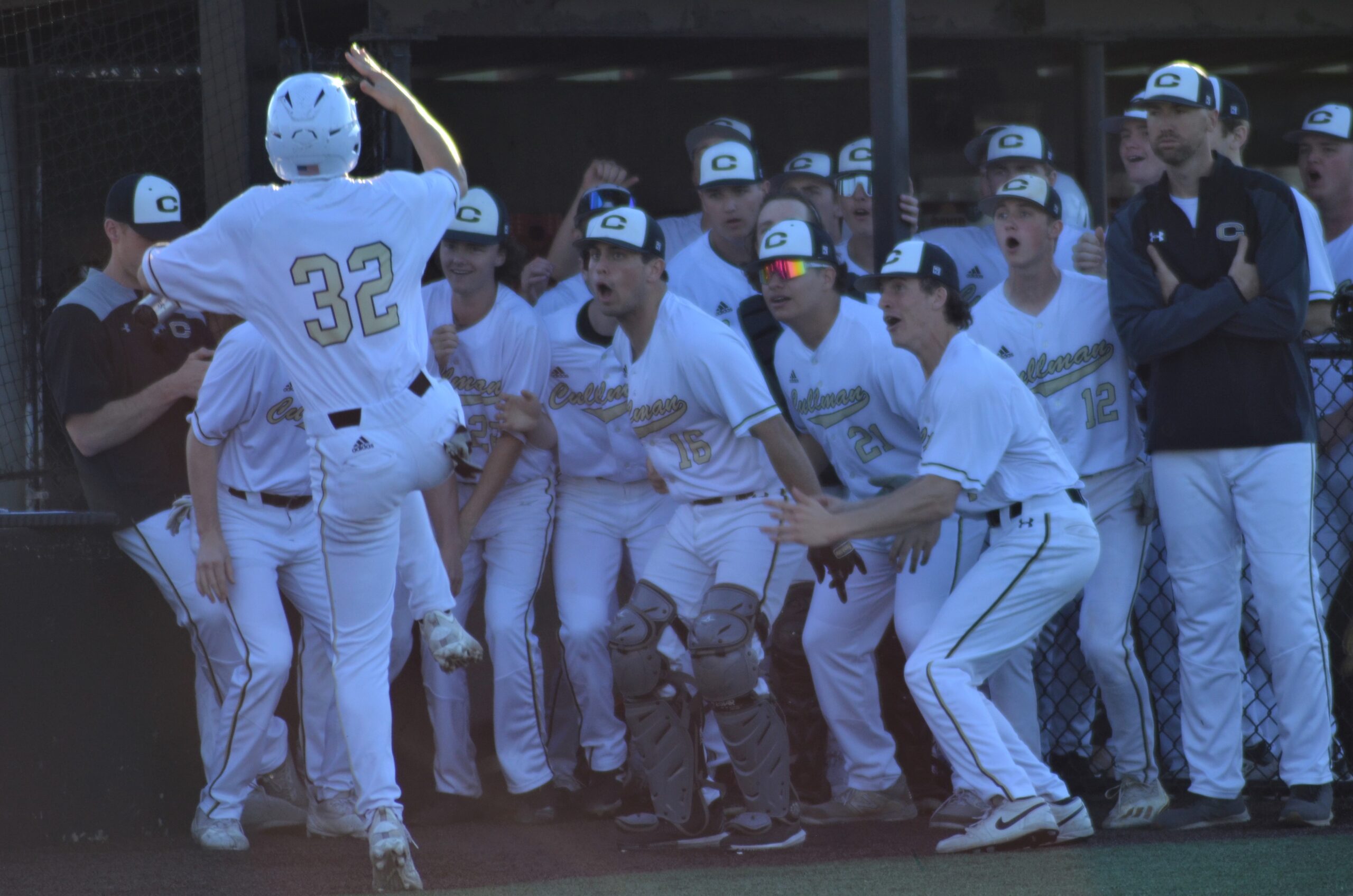 PREP BASEBALL: Bearcats split doubleheader with James Clemens