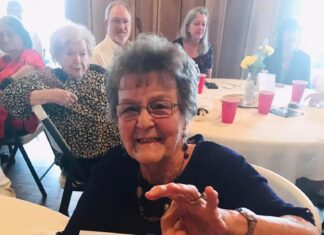 Fairview Senior Center holds awards banquet at Swindall home