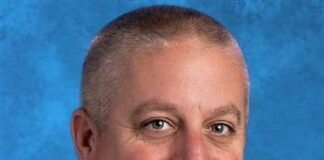 PREP BASKETBALL: Jonathan Hayes returns to lead CHS varsity girls basketball