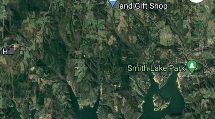 Local man drowns on Smith Lake Monday