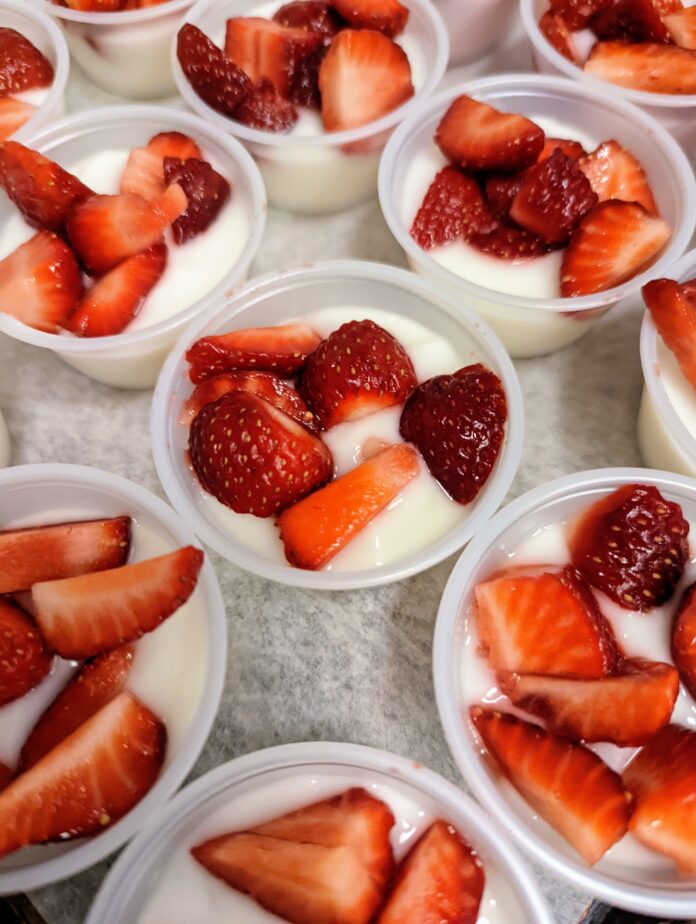 Strawberry yogurt parfait