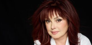 Country music community mourns the loss of Naomi Judd