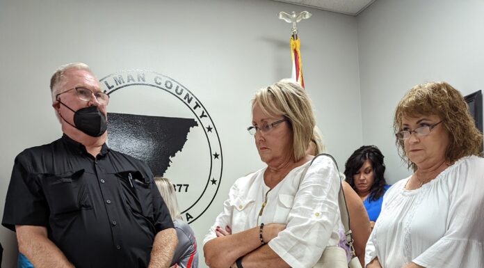 County Commission opts to keep CARTS director on payroll