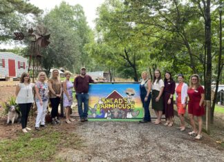 Snead’s Farmhouse holds ribbon cutting