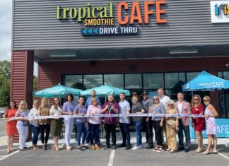 Tropical Smoothie Cafe opens