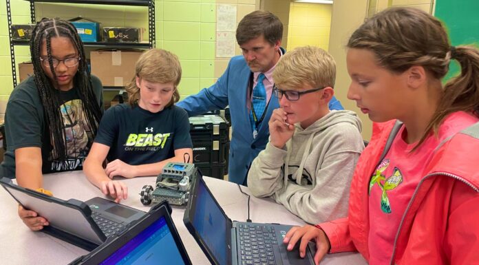 CMS teaching students robotics and coding as part of STEM initiative