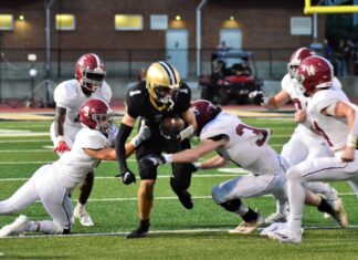 PREP FOOTBALL: Hartselle hands Cullman 1st loss of season 34-3