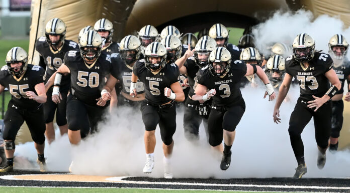 PREP FOOTBALL: Cullman picks up 35-6 region win over Columbia