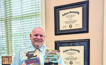 ‘Captain Comic Book’: East Elementary principal shares his love of reading with students