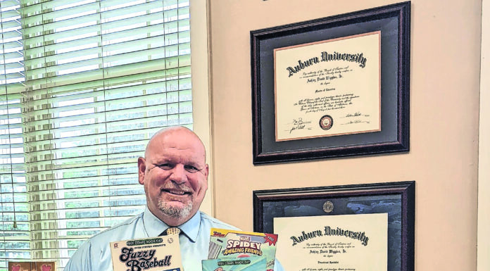 ‘Captain Comic Book’: East Elementary principal shares his love of reading with students