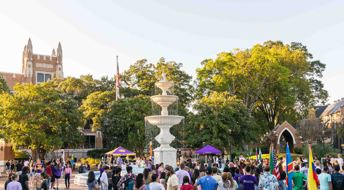 UNA’s student enrollment tops 9.5K for 1st time