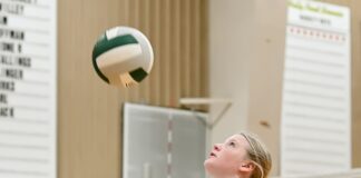 ‘Carry God with me’: Holly Pond junior Emma Earl excited for volleyball season